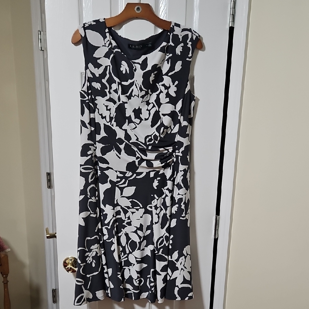 Lauren Ralph Lauren Gray and White Floral Midi Dress